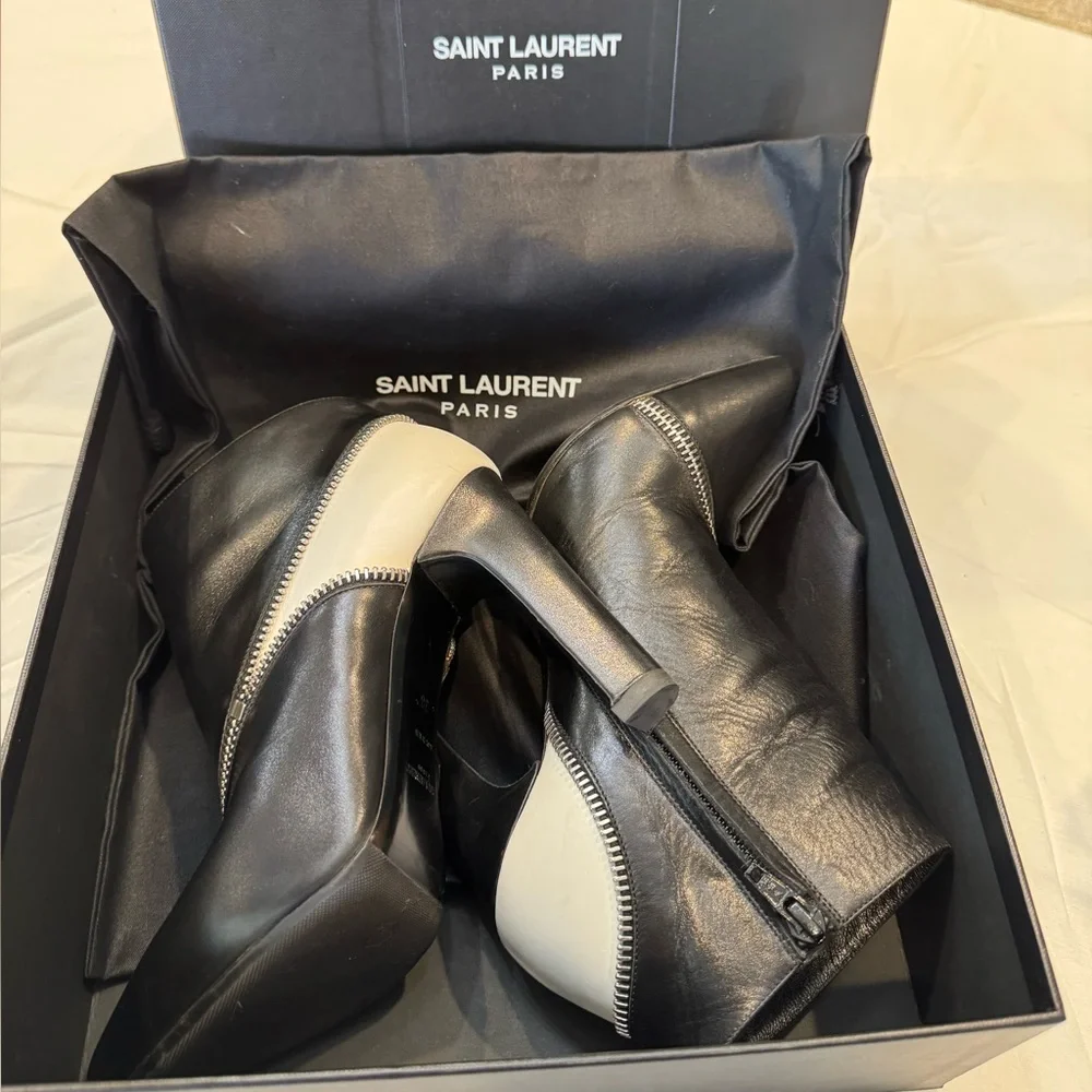 Saint Laurent Black and White Ankle Boots - Picture 16 of 16